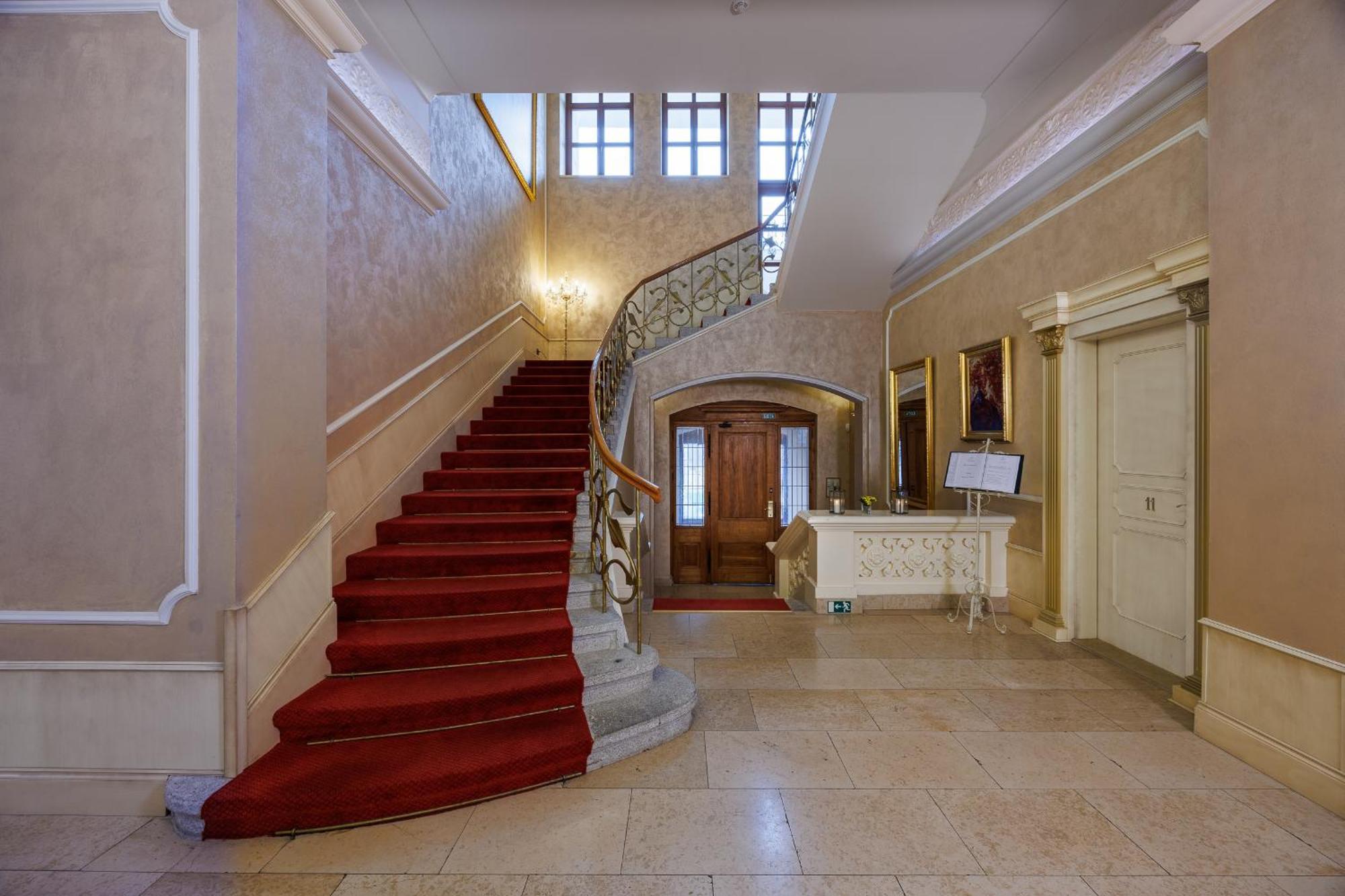 Hotel Chateau Cihelny Karlovy Vary Exterior foto